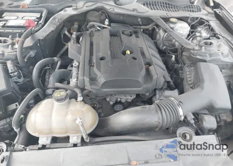 2019 Ford Mustang Ecoboost Premium z USA, uszkodzony, nr VIN 1FATP8UH2K5104301